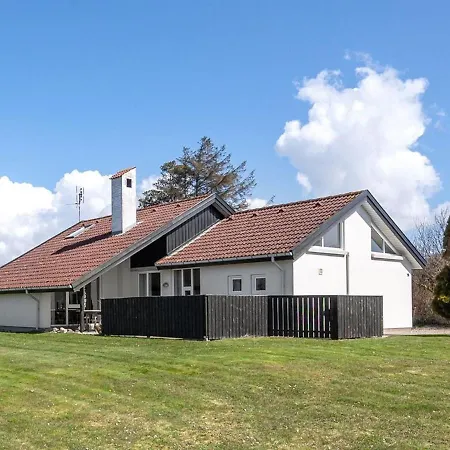 Holiday home Faina - 100m From The Sea In Funen By Interhome